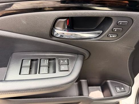 Used 2020 Honda Pilot Touring image 13