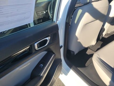 Used 2025 Honda Civic Sport image 17