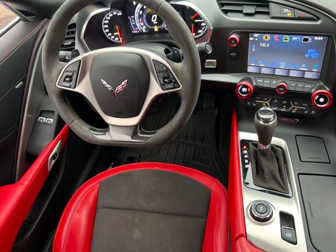 Used 2017 Chevrolet Corvette Stingray Coupe image 10