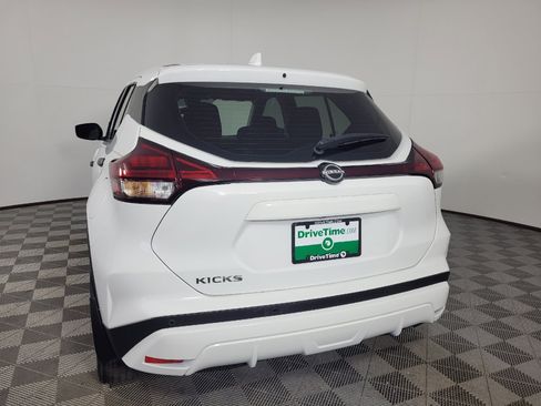 Used 2024 Nissan Kicks S FWD image 6