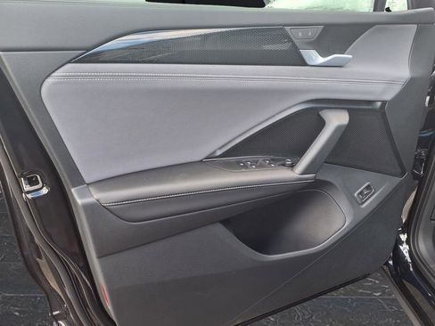 New 2026 Volkswagen Tiguan SE R-Line image 12