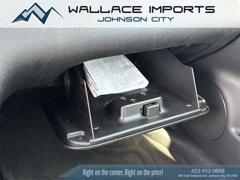 Used 2014 Chevrolet Impala LT w/ LT Sunroof Package image 24