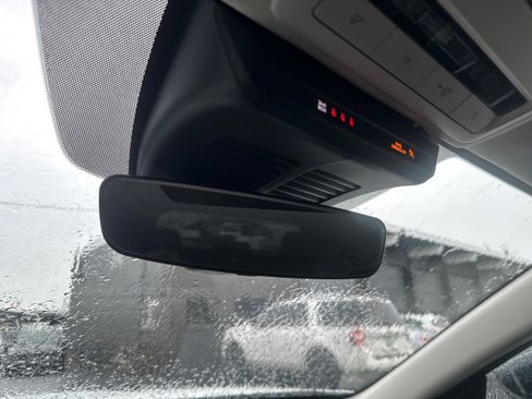 Used 2025 MAZDA CX-50 AWD 2.5 S w/ Preferred Package image 16