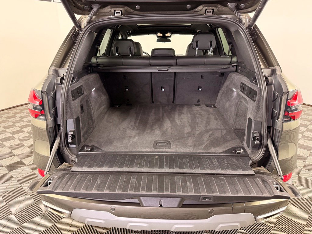 Used 2026 BMW X5 xDrive40i AWD/4WD image 12
