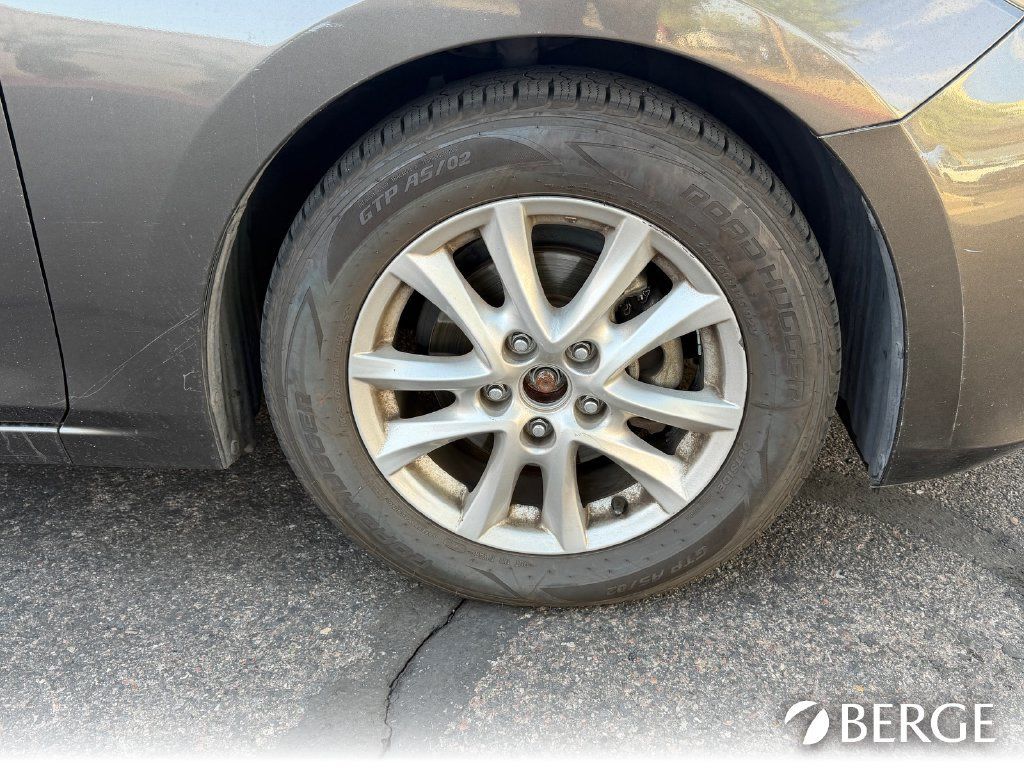 Used 2016 MAZDA MAZDA3 i Touring FWD image 11