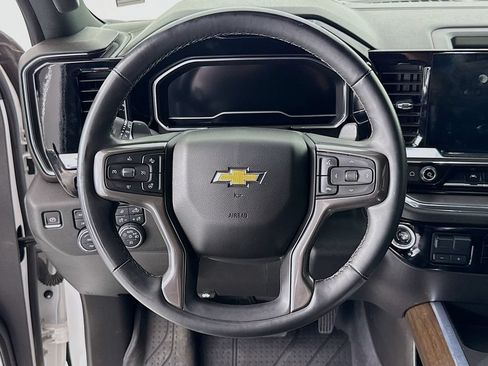 Used 2024 Chevrolet Silverado 1500 High Country w/ Technology Package AWD/4WD image 11
