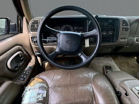 Used 1999 Chevrolet Tahoe Z71 w/ Comfort & Security Pkg AWD/4WD image 5
