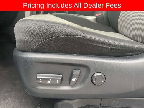 Used 2024 Toyota 4Runner SR5 AWD/4WD image 21