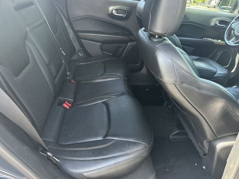 Used 2018 Jeep Compass Limited AWD/4WD image 15