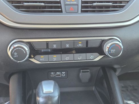 Used 2023 Nissan Altima 2.5 SR image 10