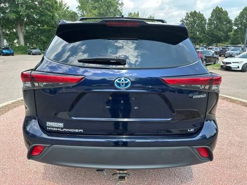 Used 2021 Toyota Highlander LE image 4