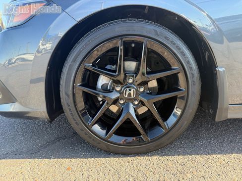 Used 2024 Honda Civic Sport image 11