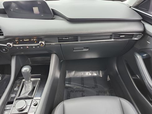 Used 2019 MAZDA MAZDA3 Sedan w/ Preferred Package image 14