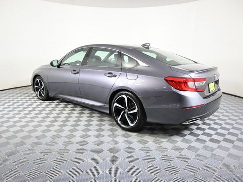 Used 2018 Honda Accord Sport image 4