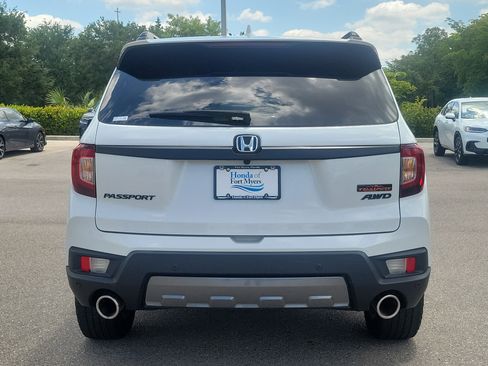 Used 2023 Honda Passport TrailSport image 5