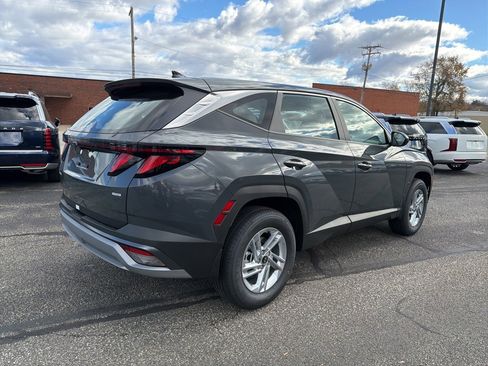 New 2026 Hyundai Tucson SE image 7