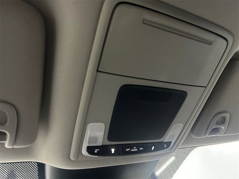 New 2025 Honda Pilot EX-L image 25