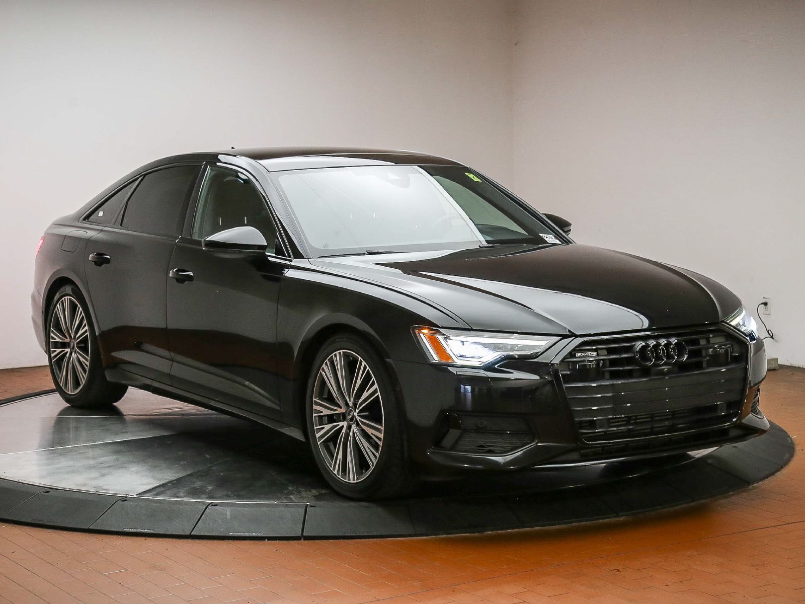Used 2021 Audi A6 Premium Plus w/ Premium Plus Package AWD/4WD image 3