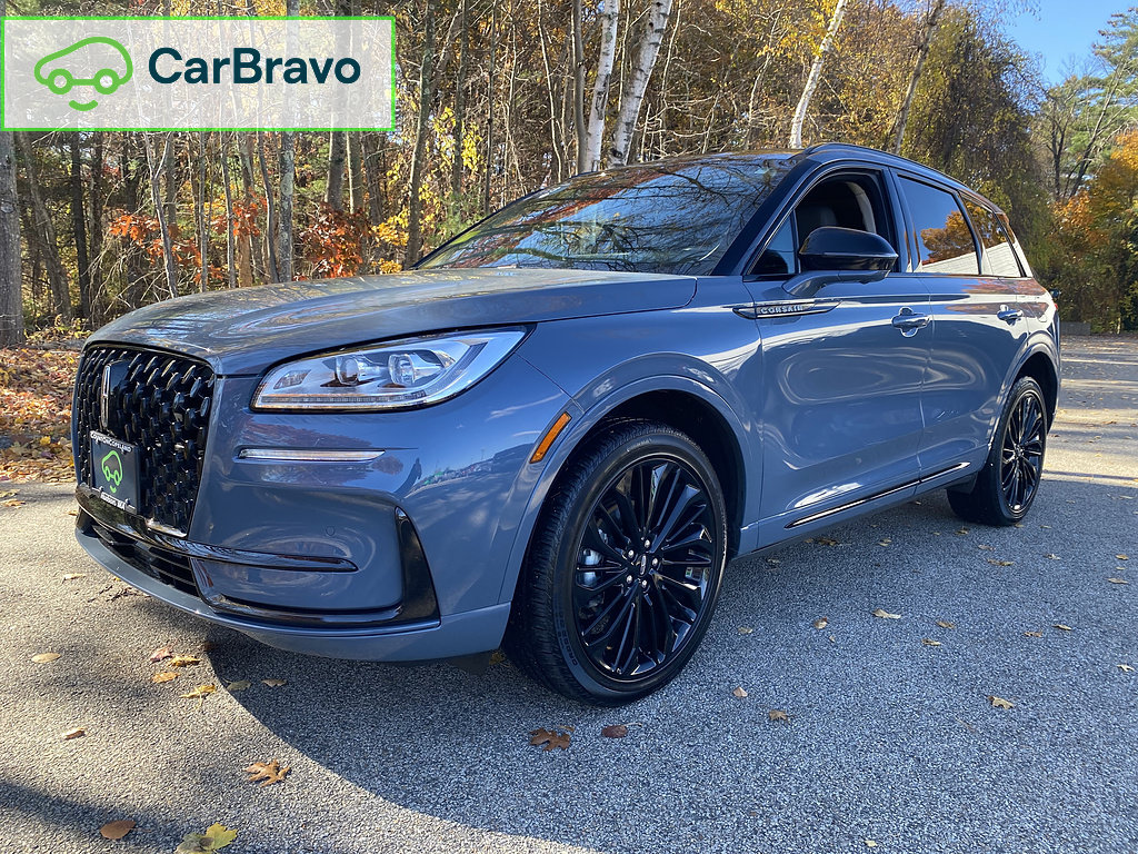 Used 2023 Lincoln Corsair Reserve w/ Equipment Group 201A AWD/4WD image 1