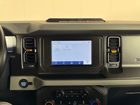 Used 2022 Ford Bronco Badlands image 19