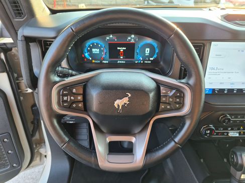 Used 2025 Ford Bronco Badlands AWD/4WD image 18