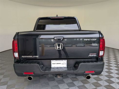Used 2021 Honda Ridgeline Sport image 6
