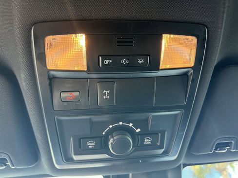 Used 2023 Toyota Tacoma TRD Off-Road AWD/4WD image 28