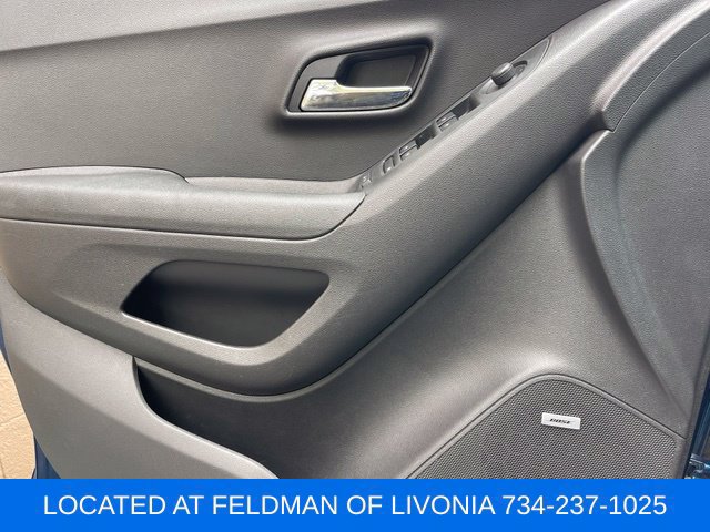 Certified 2020 Chevrolet Trax Premier w/ LPO, Cargo Package FWD image 20