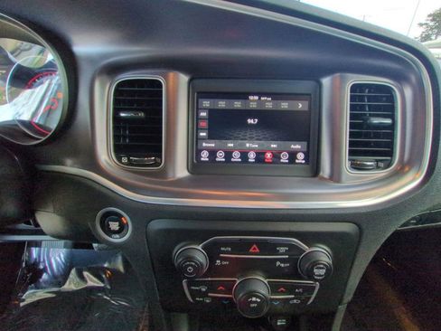Used 2021 Dodge Charger SXT w/ Leather Interior Group image 17