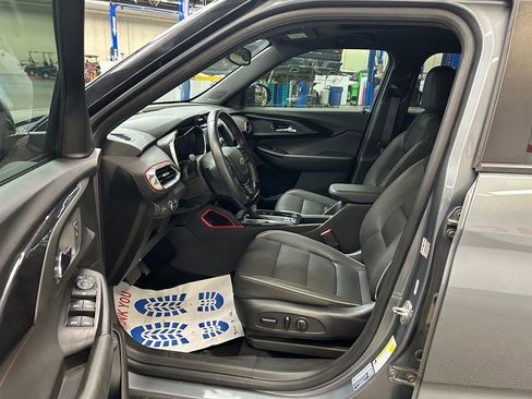 Used 2021 Chevrolet TrailBlazer RS w/ Sun and Liftgate Package FWD image 18