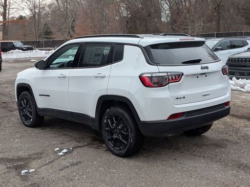 New 2026 Jeep Compass Latitude image 5