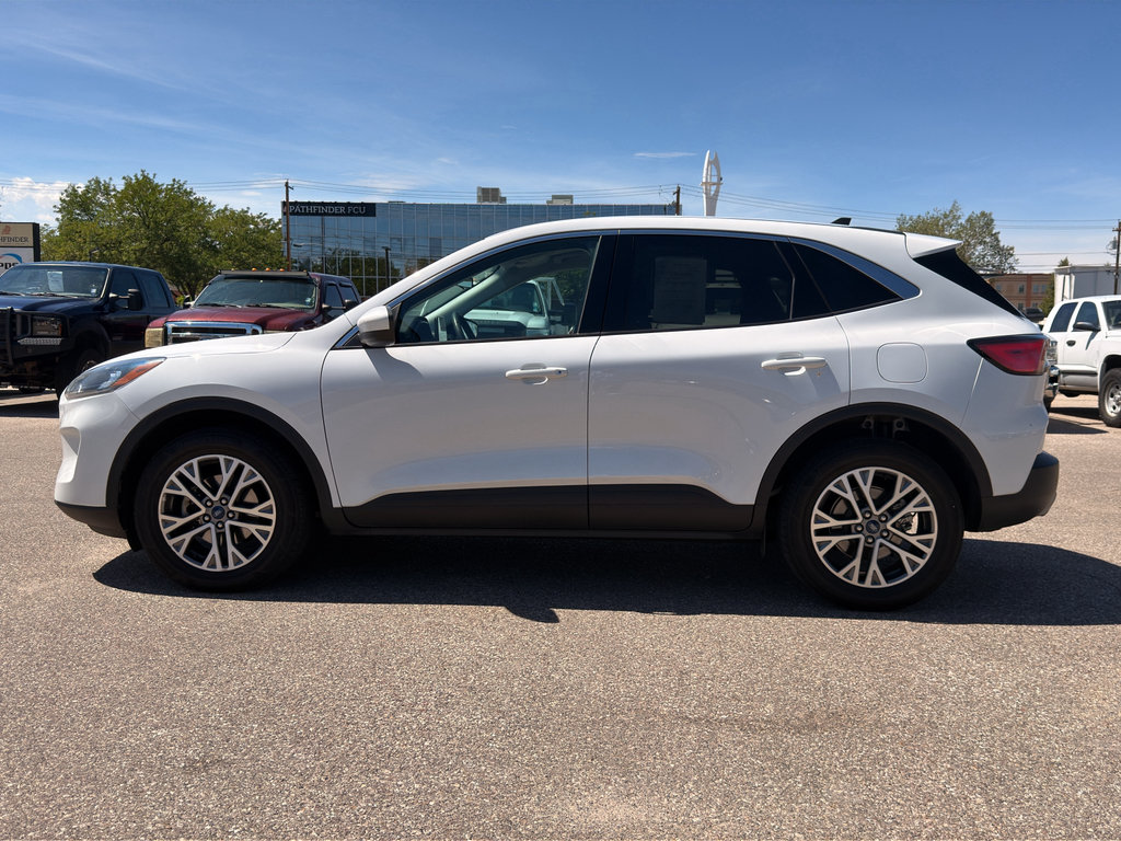 Used 2022 Ford Escape SEL AWD/4WD image 2