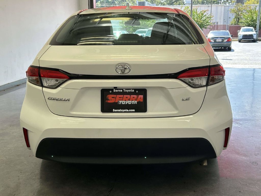 Certified 2023 Toyota Corolla LE FWD image 4