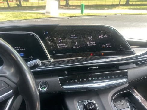 Used 2021 Cadillac Escalade ESV Sport w/ Driver Assist Tech Package AWD/4WD image 11