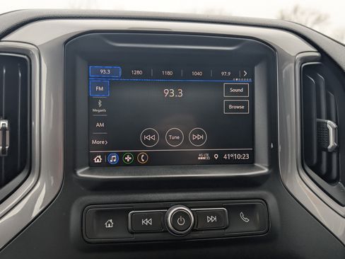 Used 2020 Chevrolet Silverado 1500 Custom w/ Custom Value Package image 19