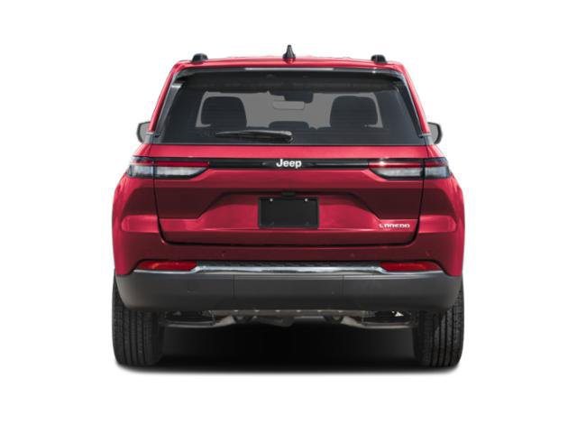 Used 2025 Jeep Grand Cherokee Altitude AWD/4WD image 8