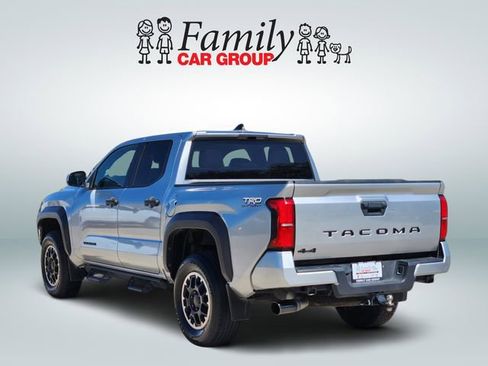 Used 2024 Toyota Tacoma TRD Off-Road image 3