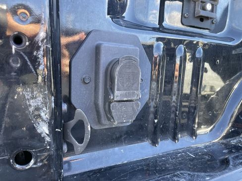 Used 2022 Ford F350 Lariat w/ Lariat Ultimate Package image 39