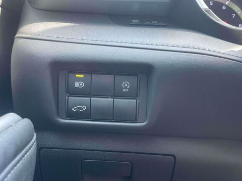 Used 2023 Toyota Highlander XSE AWD/4WD image 24