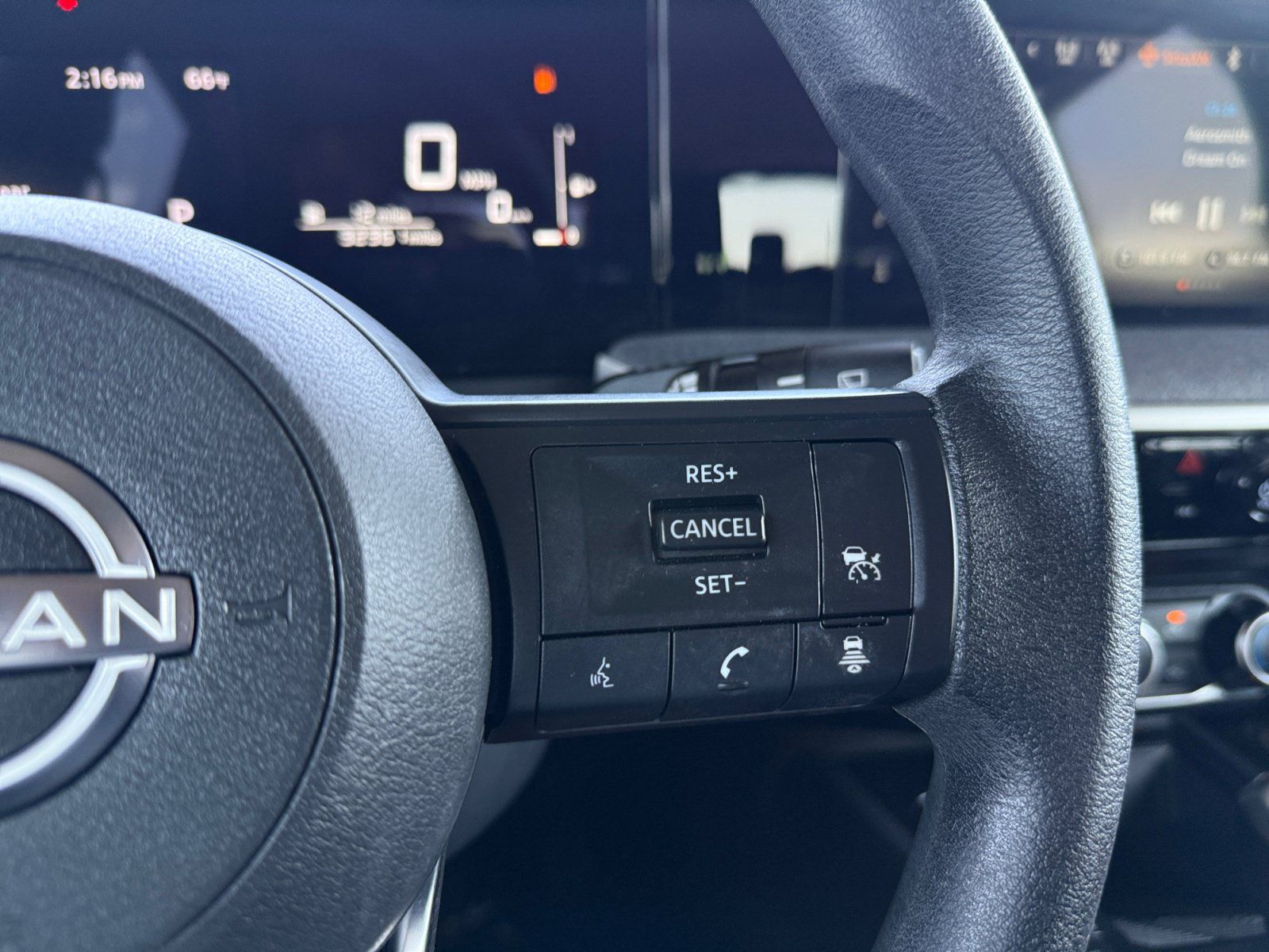 Used 2025 Nissan Kicks SV FWD image 20