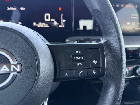 Used 2025 Nissan Kicks SV FWD image 20