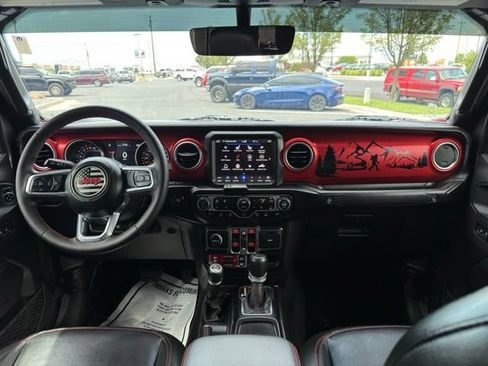 Used 2023 Jeep Gladiator Rubicon w/ LED Lighting Group AWD/4WD image 27