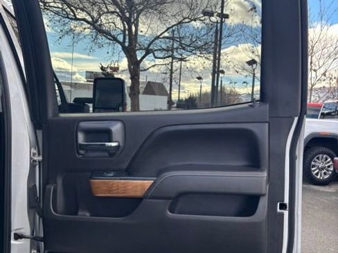 Used 2017 Chevrolet Silverado 2500 LTZ w/ Duramax Plus Package image 28