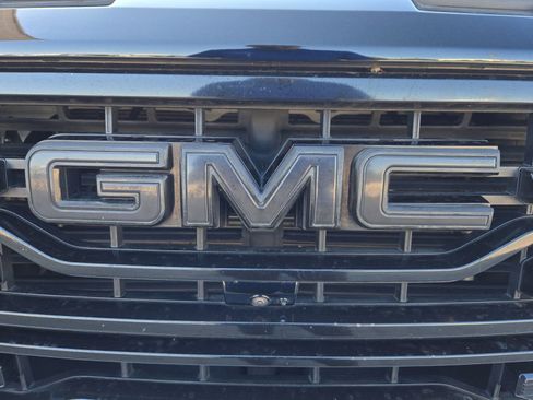 Used 2023 GMC Sierra 1500 AT4X AWD/4WD image 11