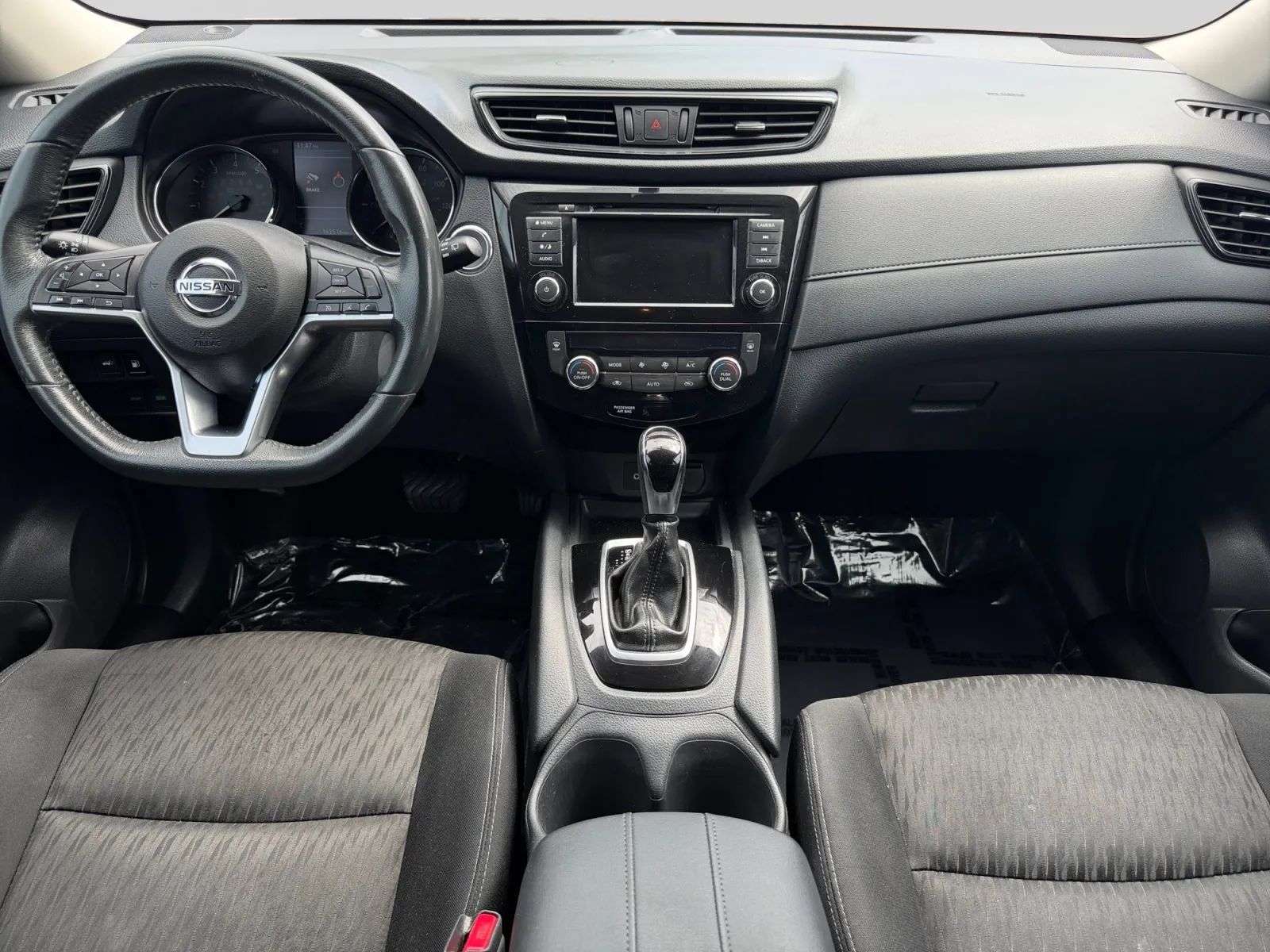 Used 2018 Nissan Rogue SV FWD image 14