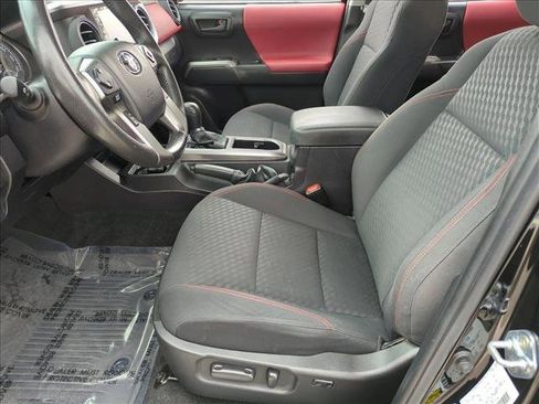 Certified 2023 Toyota Tacoma SR5 image 15