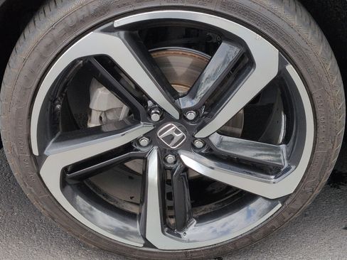 Used 2018 Honda Accord LX image 13