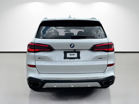 Used 2023 BMW X5 sDrive40i w/ M Sport Package image 4