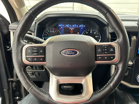 Used 2024 Ford Expedition Max XLT AWD/4WD image 16