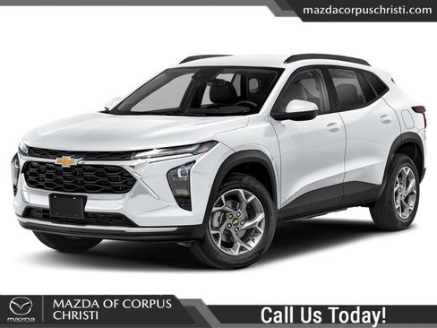 Used 2025 Chevrolet Trax LT FWD image 1